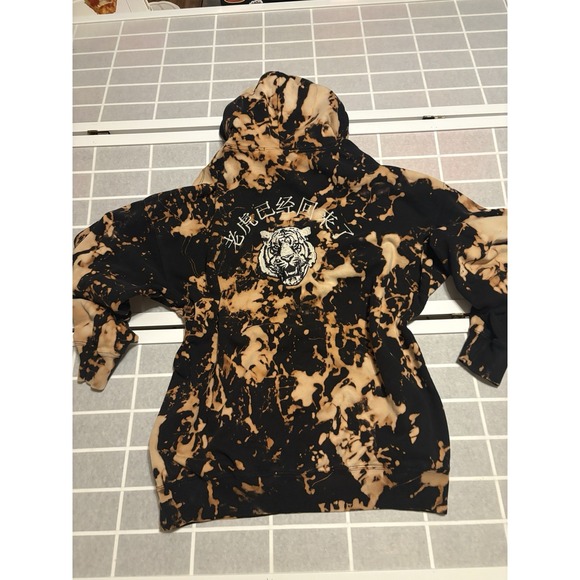 Brandy Melville Return Of The Tiger Hoodie 1986 Bleached Tye Dye California Cool - Picture 4 of 11